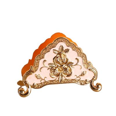 China Minimalist Table Metal Flower Pattern Decorative Portable Golden Towel Tissue Holder for sale