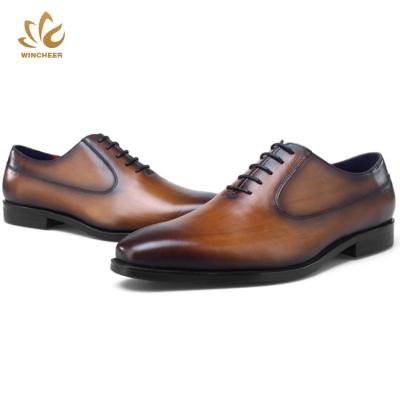 China 2021 Oxford Lace-up Men's Formal Business Shoes Fashion New Men's Leather Shoes Anti-odor Christmas Gift for sale