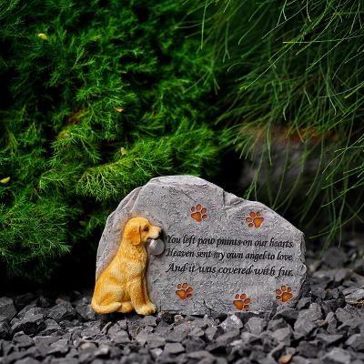 China Wholesale Pet Heart Shaped Decoration Resin Footprint Dog Europe Memorial Garden Headstone for sale