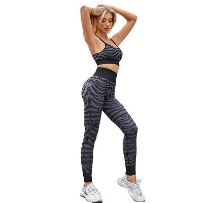 China Breathable Amazon Tiger Pattern Camouflage Seamless Yoga Set Fitness Yoga Wear Women's Fitness Clothing for sale