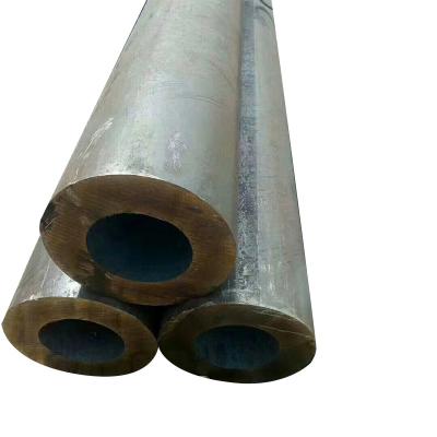 China Liquid Pipe Cutting Thick Wall Tubes 16Mn A333-1.6 Round Black Seamless Steel Pipes for sale