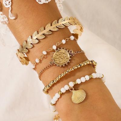 China Summer CLASSIC Colorful Leaf Bracelet Geometric Bead Bangle Scallop Bracelet For Women for sale