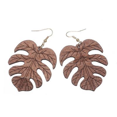 China Samoa Jewelry Hawaiian Leaf Earrings Popular Polynesian Jewelry Wooden Fashion Earrings for sale