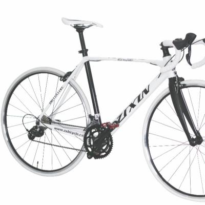 China White Aluminum Alloy 700C Aluminum Frame Road Bike With Different Gears for sale