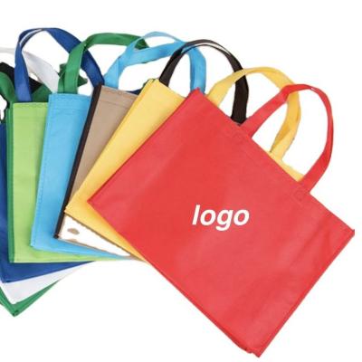 China Recyclable sale at discount price environmental protection bread color non-woven paper bag with handles for carry food for sale