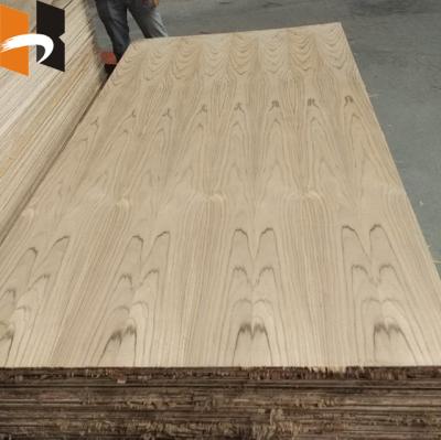 China Modern 4x8 Crown Natural Teak Wood Veneer Faced Plywood For Door Designs for sale