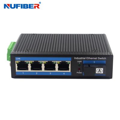 China 1000M Unmanaged Industrial Switch 4 Port Media Converter Rj45 To Fiber for sale