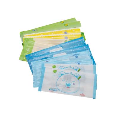 China Custom Safety Baby Grade Food Grade Paper Towel Bag High Quality Material Zipper Wet Tote Bag Manufacturers for sale