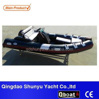 China Fiberglass CE Certificate RIB470 Black Fiberglass Hull Steering Console Boat for sale