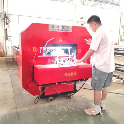 Cina Automatic Aluminum Alloy Hydraulic Punching And Sawing Machine Manufacturer in vendita