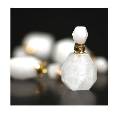 China Europe Wholesale Clear Crystal Quartz Perfume Bottle Men Perfume Bottle Necklace for sale