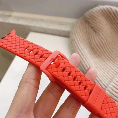 China Fashion Bulk Vulcanized Silicon 45mm Sports Watch Band Plaid Watch Strap Apple Watch Band Rubber for sale