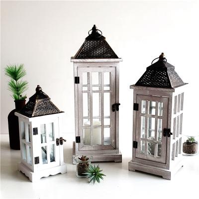 China Good Quantity Hot Sale Cheap Garden Lantern Candle Holders Antique Wooden Wedding Decoration Wooden Led Candle Lantern for sale