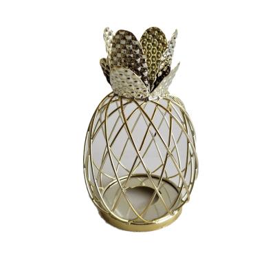 China Wholesale high quality home decoration gold lanterns pineapple metal candle lantern with great price for sale