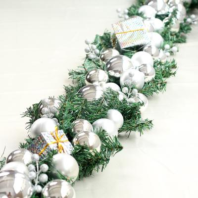 China 2021 Fashionable New Arrive Christmas Luxury Wooden Cane Gift Garland Christmas Ornaments Wreath Forms for sale