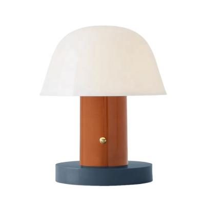 China New design modern creative modern mushroom lamparas de mesa luxury metal led reading table lamp storage bedroom living room for sale