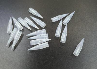 中国 プラスチック25mm殺菌した入れ墨1Rの針は眉毛の永久的な構造の入れ墨機械針のためのノズルをひっくり返す 販売のため