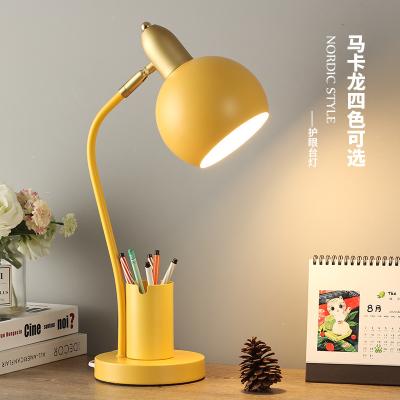 China Nordic Home Decor Europe Colorful Bedside Table Lights Modern Wooden Table Lamps Desk Lights For Kids Room for sale