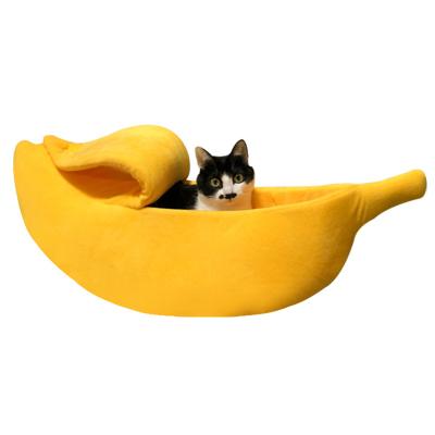 China Cat Dog Bed Sustainable Lightweight Best Selling Comfortable Car Shaped Pet Bed for sale