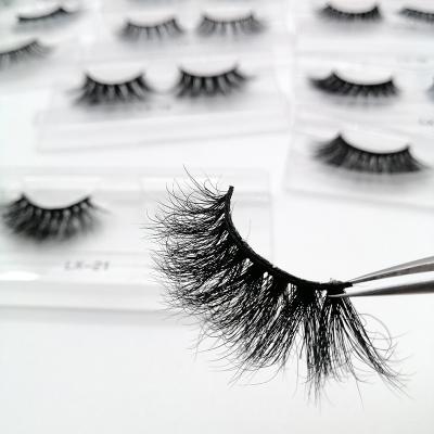 China 25mm Natural Soft Mink Eyelash Vendor Customized Boxes Wholesale 3D Eyelash Natural Soft Natural Mink Eyelashes for sale