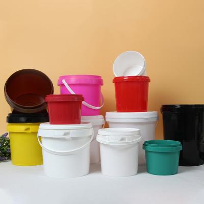 China Plastic Water Maker 200ML 500ML 760ML 1L 2L 1gallon Round Bucket Container For Food Popcorn Cheese Packing for sale