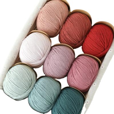 China Anti-pilling anti-static blended merino wool yarn for hand knitting 5 ply for sale