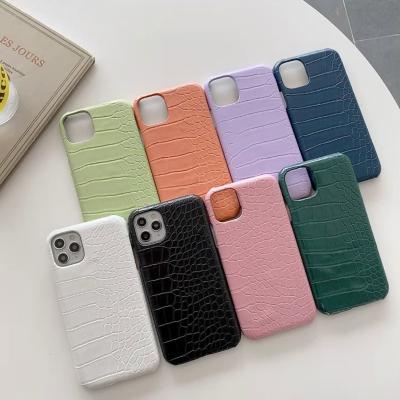 China Shockproof DrangonS Fashion Portable Women's Luxury Crocodile Pattern Fancy Mobile Phone Case Suitable For 13 12 11 14 pro for sale