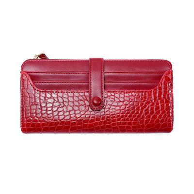 China 2022 New Style Crocodile Pattern Long Waterproof PU Credit Card Wallet Fashion Multi-Card Women's Purse for sale