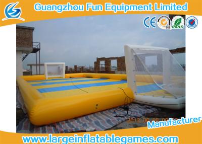 China Campo de deportes inflable del PVC de la prenda impermeable 0.9m m, campo de fútbol inflable en venta