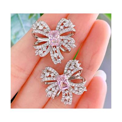 China Factory direct sale fashion jewelry CLASSIC earrings with shining diamond for engagement anniversary for sale