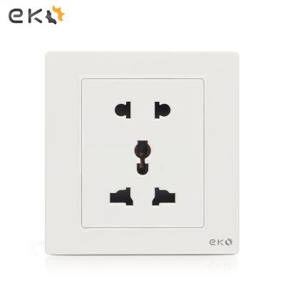 China UK 86*86mm Easy Installation White Modern Home Switch Wall PC UK Standard British Standard 5 Pin Multifunctional Sockets Wall Mounted for sale