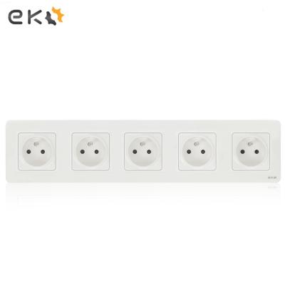 China Easy Installation OEM Factory White European Standard Electrical Equipment 5 French Strip / 250V Quintuple Wall Outlets for sale