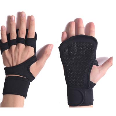 China Wholesale Comfortable Breathable Men Gym Weightlifting Fitness Gloves Workout Gloves Wrist Wraps Silicone Gel Full Palm Protection Customized Logo Gym for sale