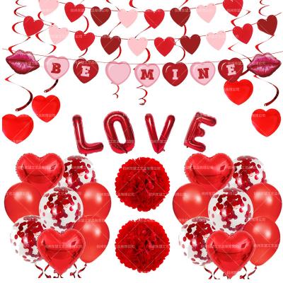 China Printing Wedding Valentine Day Balloon Set Decoration Heart Foil Balloon for sale