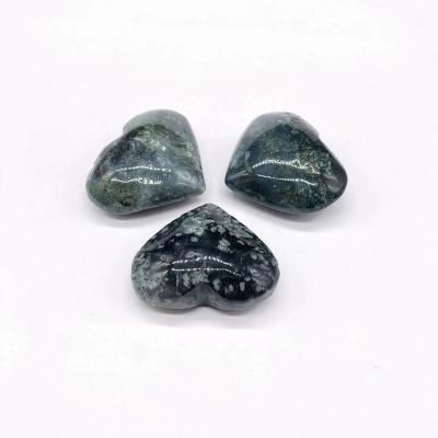 China Wholesale Feng Shui Moss Agate Heart Palm Stone Reiki Healing Obelisk For Sale Decoration feng shui for sale