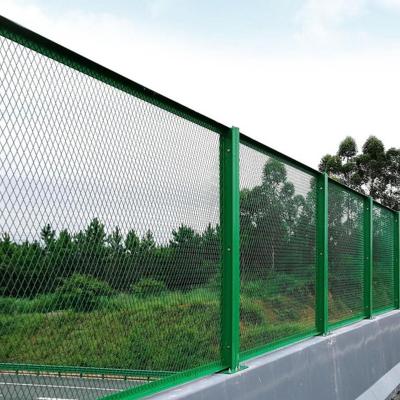 China Easily Assembled Anping Factory metal fence panel price field high tensile Bending Curved fence/fencing panels for sale