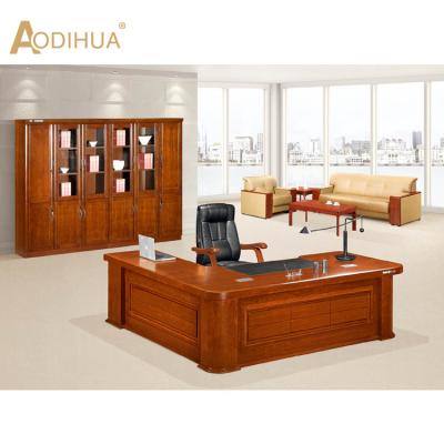 China Extendable Customize Executive Wood Boss General Manager's Desk Table Design for sale