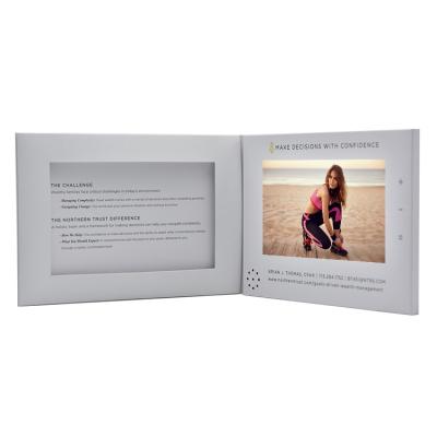 China Customized 7 Inch HD LCD Screen Video Brochure Invitation Gift Card for Inviting Your Guests for sale