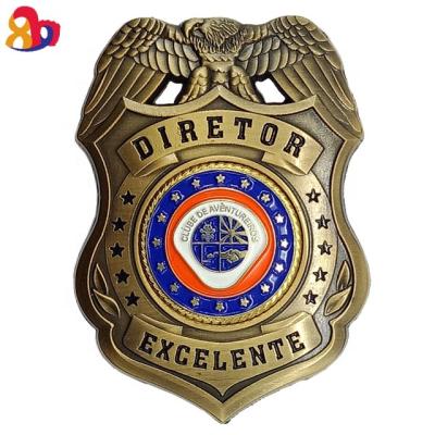 China 3D Xinyihong promotion custom zinc alloy eagle figures diretor 3D shield shape emblem masonic safety pin badge for sale