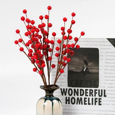 China New Berry Foam Stem Branch For Christmas Home Festival Home Decoration Christmas Year Wholesale Artificial Red Christmas Decoration for sale