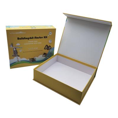 China Recyclable Custom High Quality Rigid Cardboard Gift White Colors Book Shape Magnetic Gift Box for sale