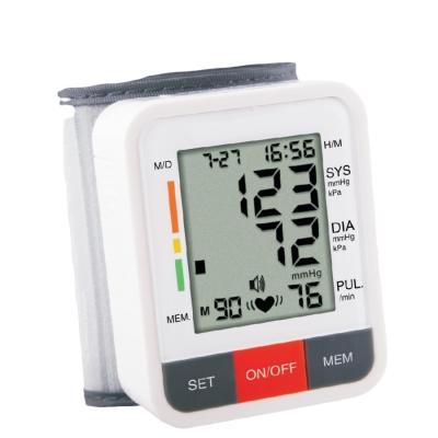 China Electronic Automatic Talking Blood Pressure Measurement Digital Wrist Pangao Blood Pressure Monitor for sale