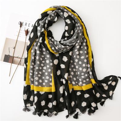 China Soft Smooth Hot Selling Cotton Poka Dot Printed Scarf Thin Soft Women's Muslim Instant Hijabs Squishy Shawl for sale