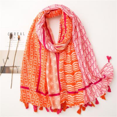 China Hot Selling Soft Soft Feeling Floral Star Printed Instant Squishy Tassel Shawl Women Thin Soft Cotton Scarf Hijabs for sale