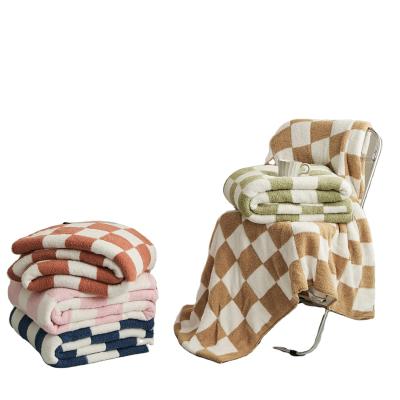 China Plain Ins Microfiber Blanket Checkerboard Knitted Throw Blanket Geometric Pattern High Quality Blanket for sale