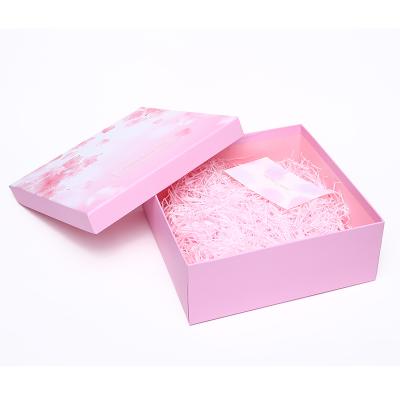 China Placing Bags Cosmetics Box Recyclable Gift Box Gifts888 Plastic Paper Box Women's Romance Birthday for sale