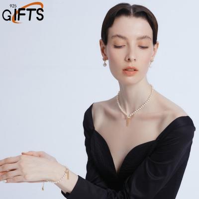 China CLASSIC Freshwater Pearl Jewelry Set Tassel Temperament All-match Earring Set Butterfly Flower Jewelry Set for sale