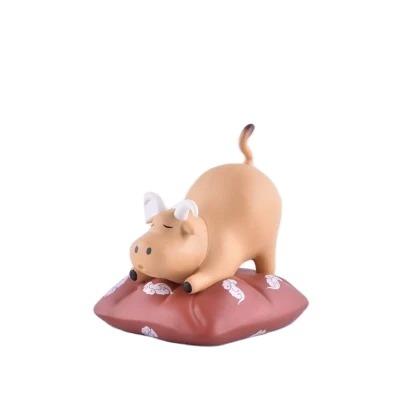 China New Design Cartoon Animal Toy Baby Toys - Simple Cow Toy Sculpture Cow Action Figure Doll With Base for sale