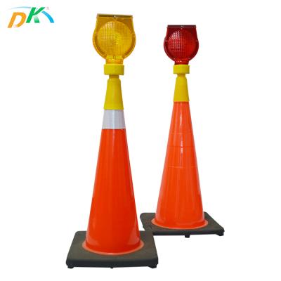 China Cone Shaped Solar Powered Led Light 5.5V/0.5W High Brightness LED 5.5V/0.5W Roadway Safety DK Traffic Safety Roadway Safety Strobe Warning 2pcs Solar Powered Led Light CE ROHS for sale