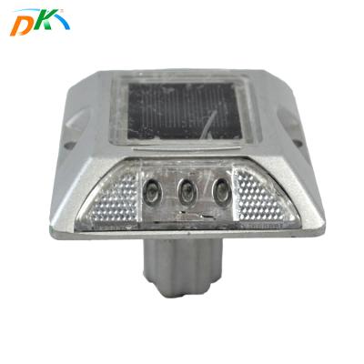 China Die Cast Aluminum PC Marker Cat Eye Solar Road Studs Lamp Covering + Housing + Solar Powered Led Aluminum Die Casting Covering + Housing + PC DK-DT-805D 3-5 Years for sale